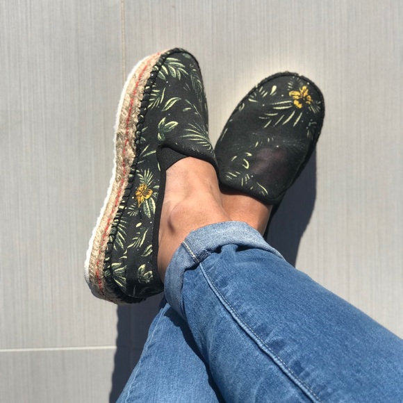 NIB Floral Print Textile Jute Espadrille Flats - Picture 6 of 6